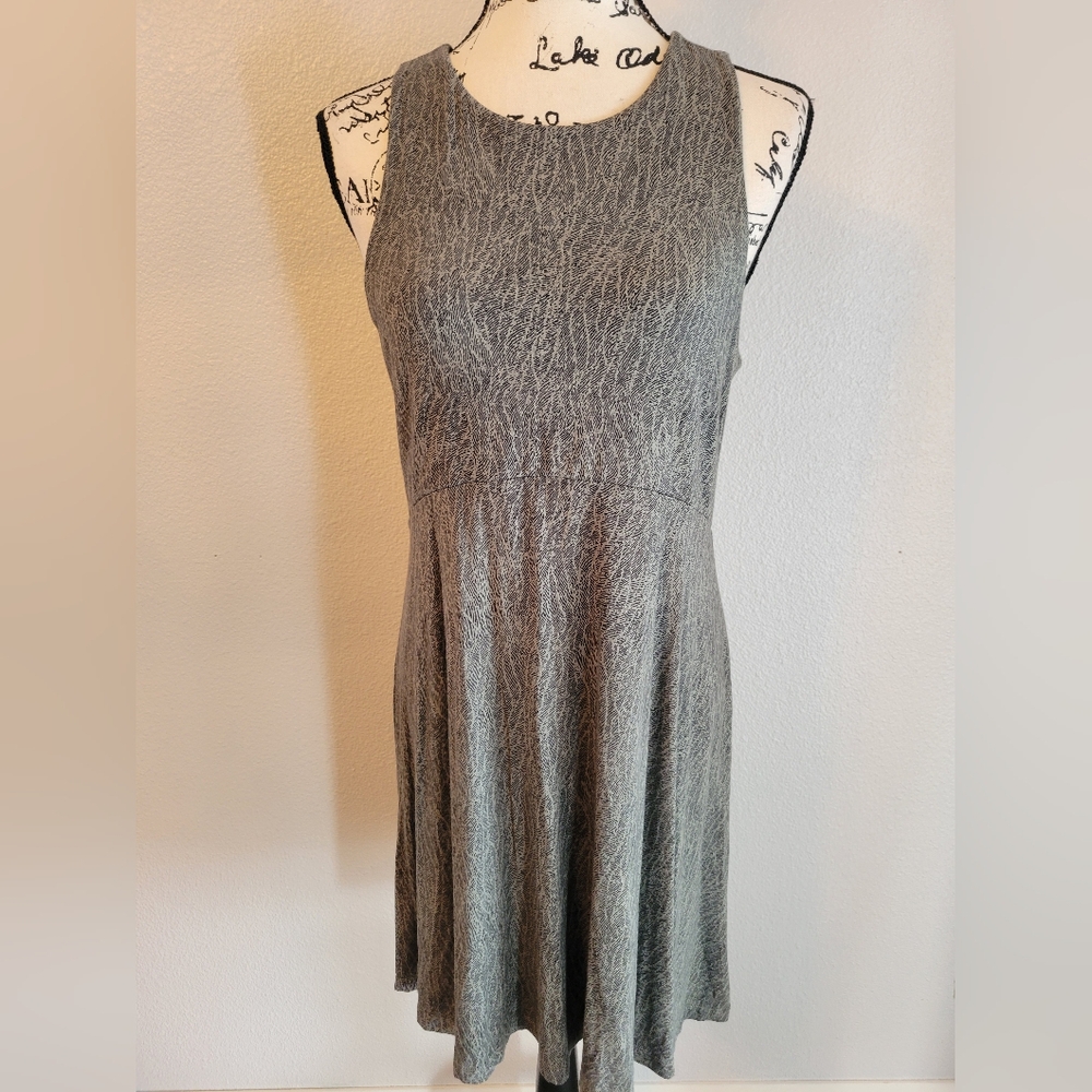 Athleta Santorini Thera Printed Dress Mojave Laurel Olive Print, Large